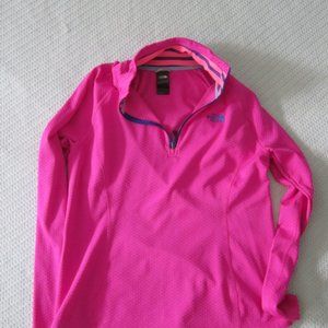 North Face Women's 1/4 Zip Active Top